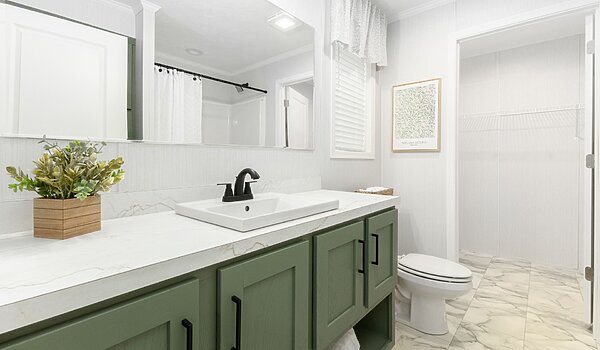 Eastland Concepts Singlewides / 16763L Bathroom 148253