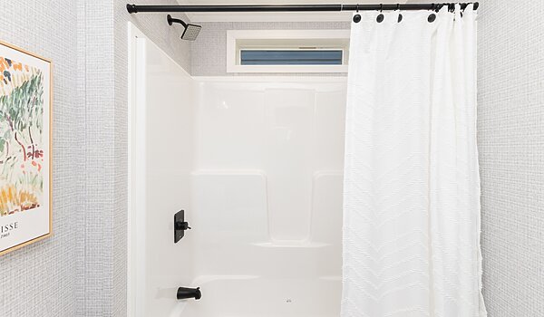 Eastland Concepts Singlewides / 16763L Bathroom 148257