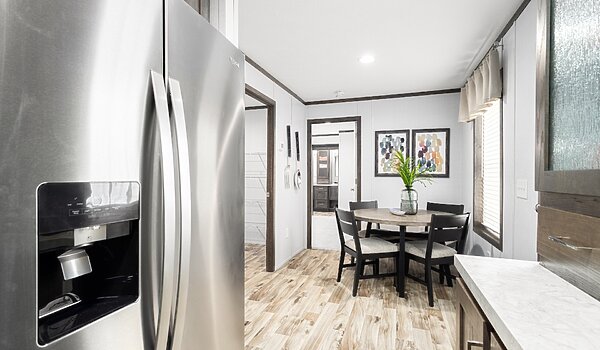 Eastland Concepts Singlewides / 16763D Kitchen 148266