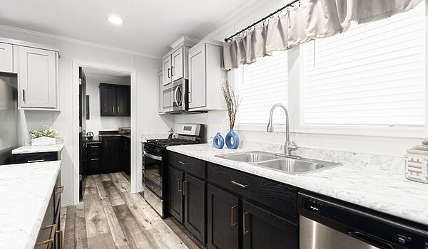 Eastland Concepts Ranch / 28563E Kitchen 148338
