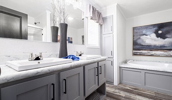 Eastland Concepts Ranch / 28563E Bathroom 148348