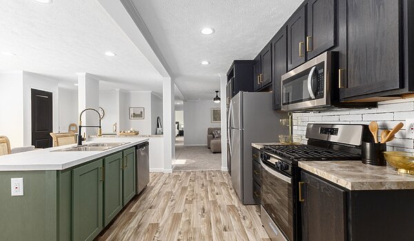 Eastland Concepts Ranch / 28563L Kitchen 148386