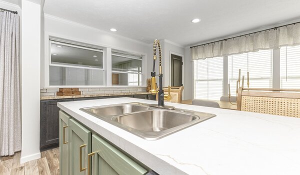 Eastland Concepts Ranch / 28563L Kitchen 148392