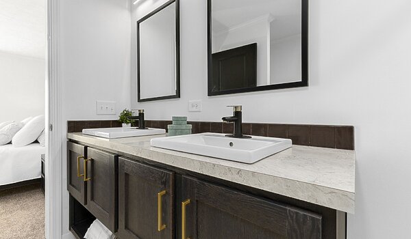 Eastland Concepts Ranch / 28563L Bathroom 148413
