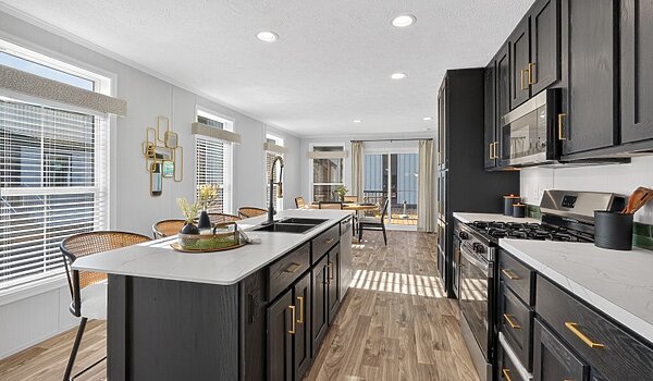 Eastland Concepts Ranch / Helena 28603S Kitchen 148447