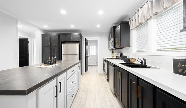Eastland Concepts Ranch / 28683A Kitchen 148499