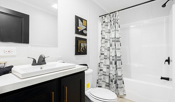 Eastland Concepts Ranch / 28683A Bathroom 148524