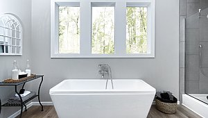 Estates Series / The Laney Bathroom 31857