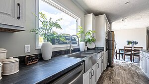 Estates Homes / The Big Easy 74EST28764AH Kitchen 114376