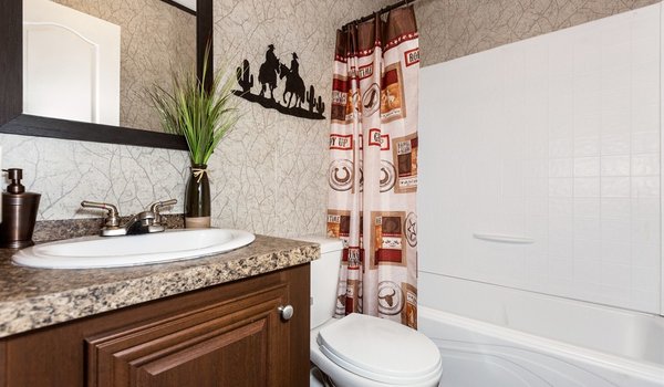 The Omni / 35XTM16763QH Bathroom 6495