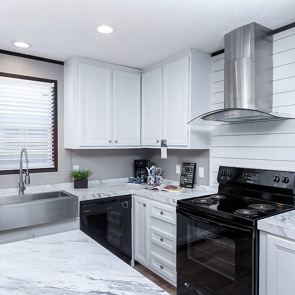 The Anniversary / 18 Islander 35ANN18763IH Kitchen 54286