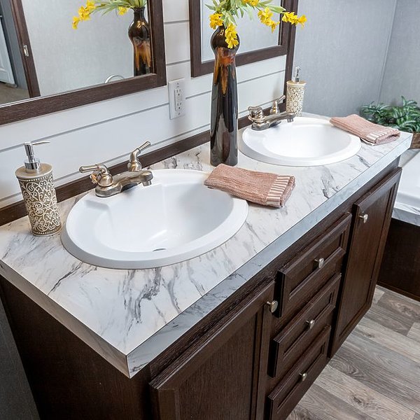 The Anniversary / 18 Islander 35ANN18763IH Bathroom 54293