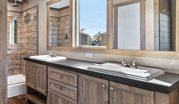 Flex / The Flex Condo 18763B Bathroom 54376
