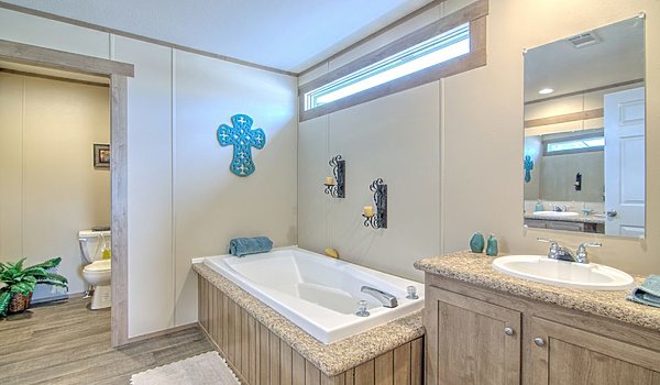 Nexus / Vela 9456 Bathroom 70395