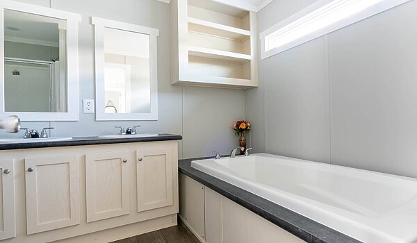 Compass / Houtman 766-P6 Bathroom 118266