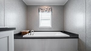 Savannah Living / Number One 37SAV28563AH Bathroom 144433