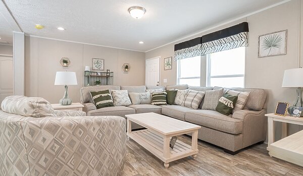 Savannah Living / Benjamin 37SAV28483BH Interior 144048