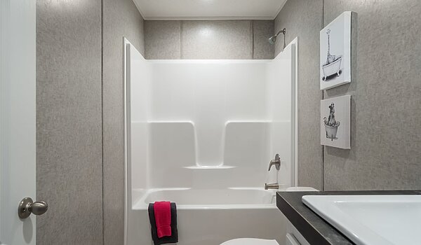 Savannah Living / Benjamin 37SAV28483BH Bathroom 144051