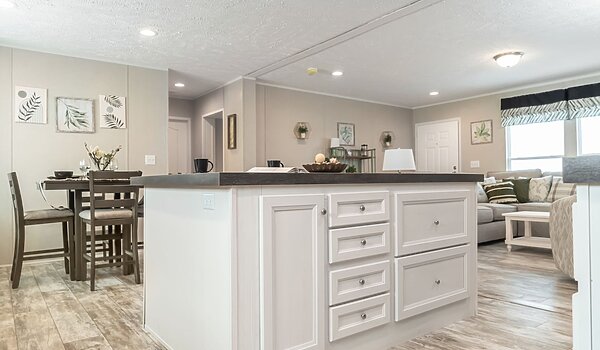 Savannah Living / Benjamin 37SAV28483BH Kitchen 144044