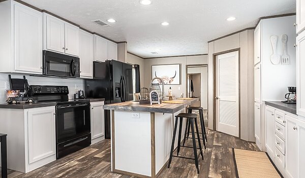 Savannah Living / Riverhaven 37SAV16763BH Kitchen 144402