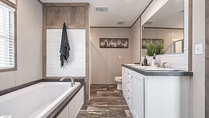 Savannah Living / Riverhaven 37SAV16763BH Bathroom 144434