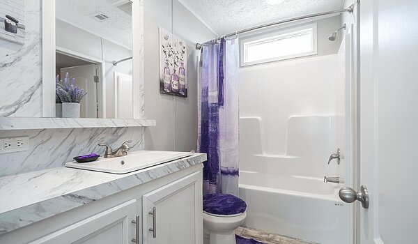 Savannah Living / Stella 37SAV28603AH Bathroom 144431