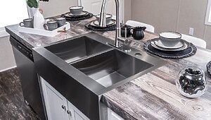 Savannah Living / Riverview 37SAV16602AH Kitchen 144456