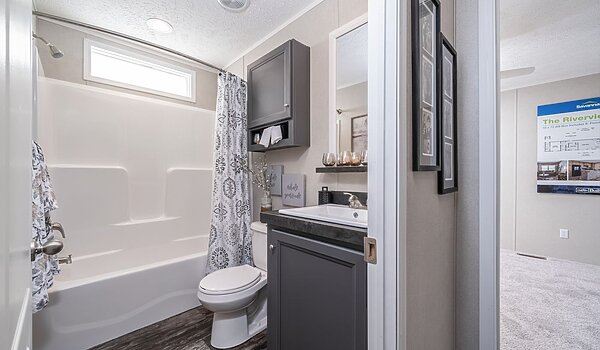 Savannah Living / Riverview 37SAV16602AH Bathroom 144477