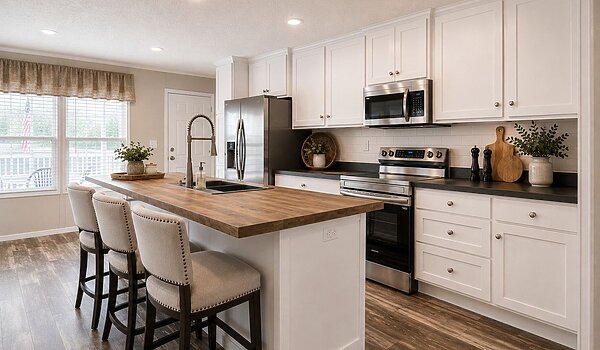 Savannah Living / Northshore 37SAV28483AH Kitchen 144036