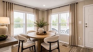 Savannah Living / Northshore 37SAV28483AH Interior 144037