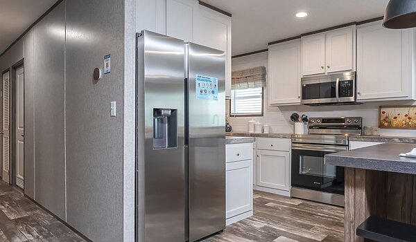 Savannah Living / Locklear 37SAV32684AH Kitchen 144510