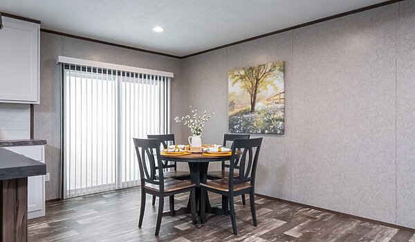 Savannah Living / Locklear 37SAV32684AH Interior 144520