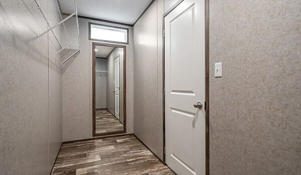 Savannah Living / Locklear 37SAV32684AH Interior 144519