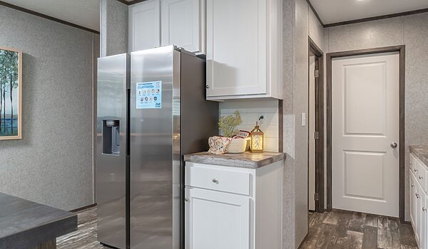 Savannah Living / Locklear 37SAV32684AH Kitchen 144514
