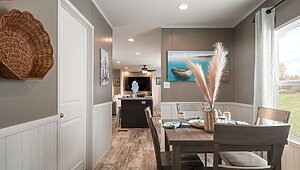 Savannah Living / The Driftwood 37SAV16763TH Interior 143981