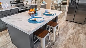 Savannah Living / The Driftwood 37SAV16763TH Kitchen 143983