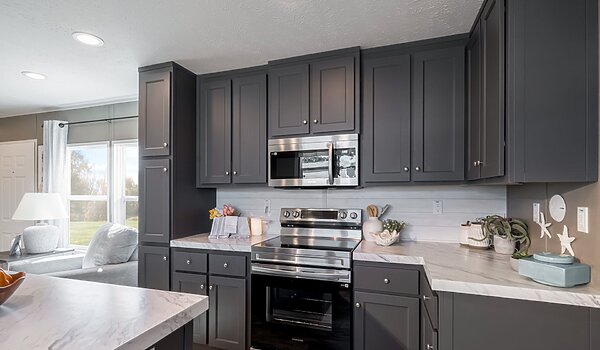 Savannah Living / The Driftwood 37SAV16763TH Kitchen 143984