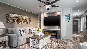 Savannah Living / The Driftwood 37SAV16763TH Interior 143993