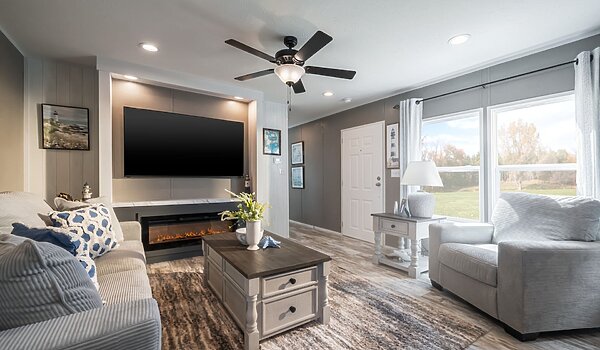 Savannah Living / The Driftwood 37SAV16763TH Interior 143994