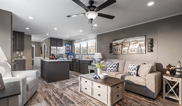 Savannah Living / The Driftwood 37SAV16763TH Interior 143995