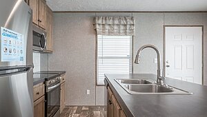 Savannah Living / Lakeside Cottage 37SAV16481AH Kitchen 144006