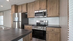 Savannah Living / Lakeside Cottage 37SAV16481AH Kitchen 144008