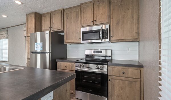 Savannah Living / Lakeside Cottage 37SAV16481AH Kitchen 144008