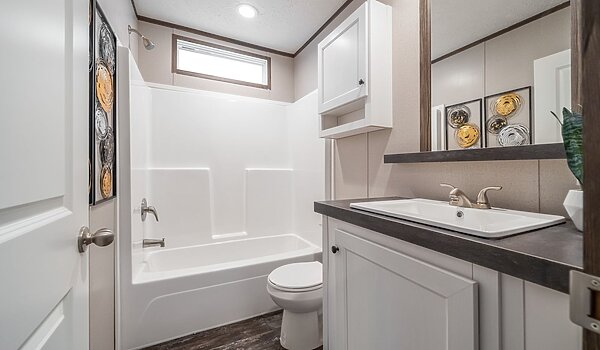 Savannah Living / The General 37SAV16763GH Bathroom 144029