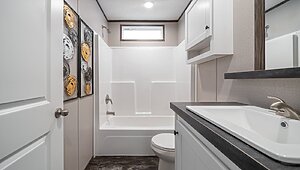 Savannah Living / The General 37SAV16763GH Bathroom 144031