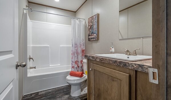 Savannah Living / Bella Vista 37SAV28563CH Bathroom 144070