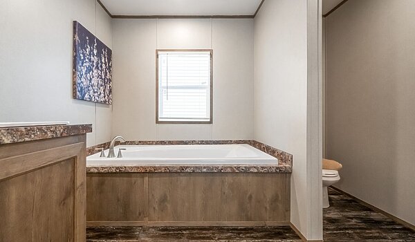 Savannah Living / Bella Vista 37SAV28563CH Bathroom 144074