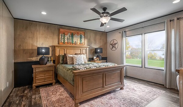 Savannah Living / The Tributary 37SAV32563AH Bedroom 144093