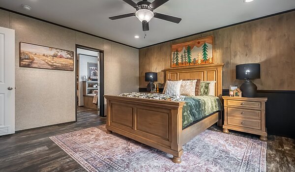 Savannah Living / The Tributary 37SAV32563AH Bedroom 144095