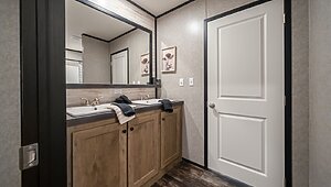 Savannah Living / The Tributary 37SAV32563AH Bathroom 144096